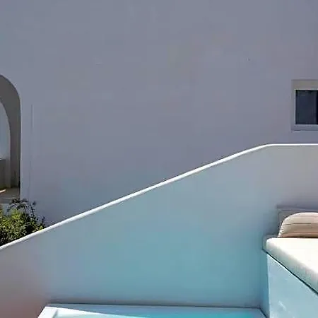 Voca & 4* Santorini Island
