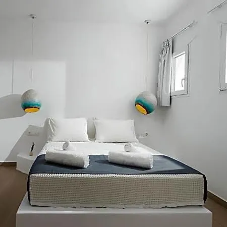 Voca & 4* Santorini Island