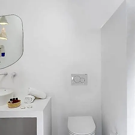Voca & 4* Santorini Island