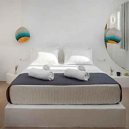 Hotel Voca & Santorini Island